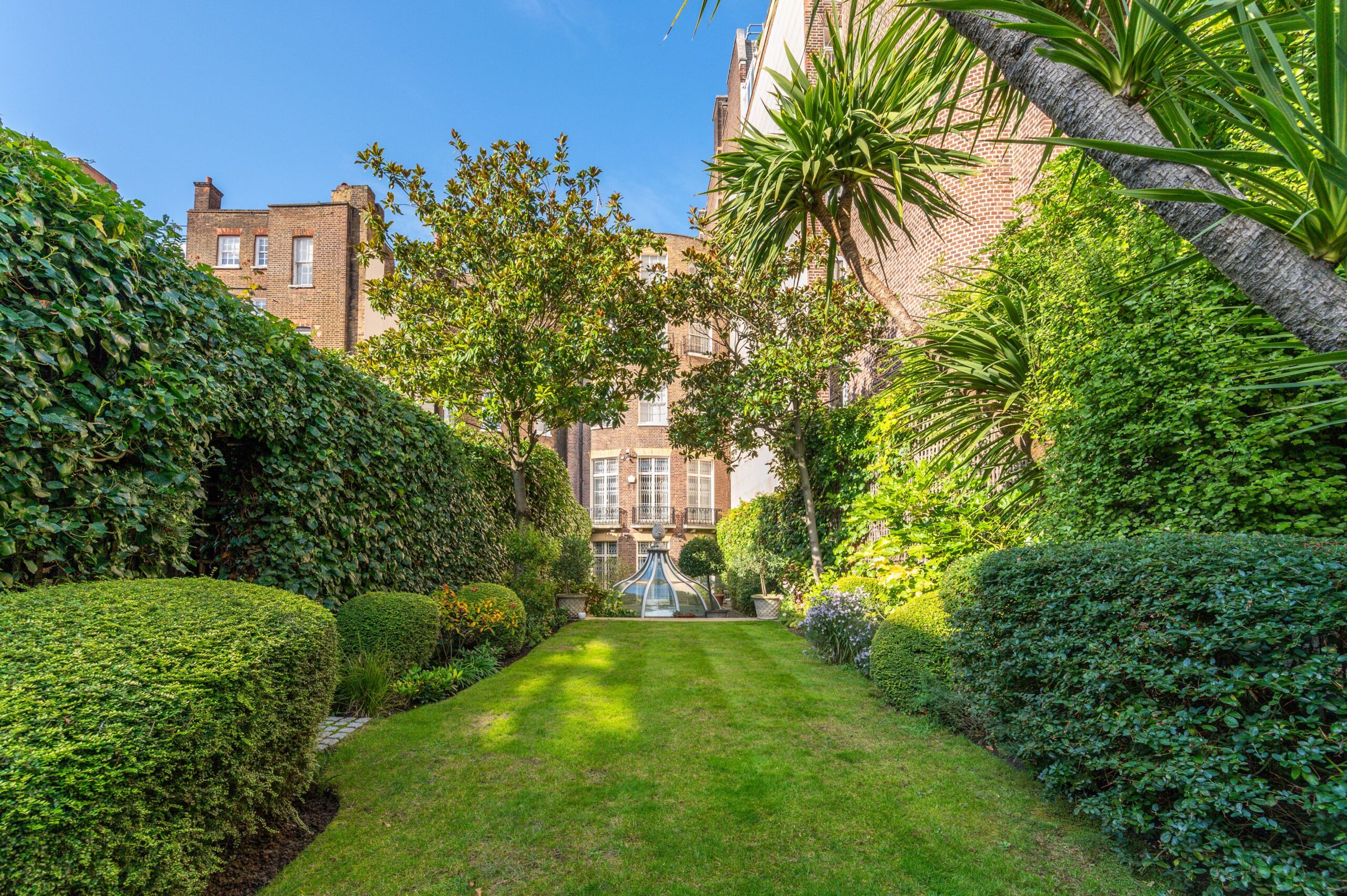 UPPER GROSVENOR STREET, Mayfair, W1K / Weekly Rent - Image 14