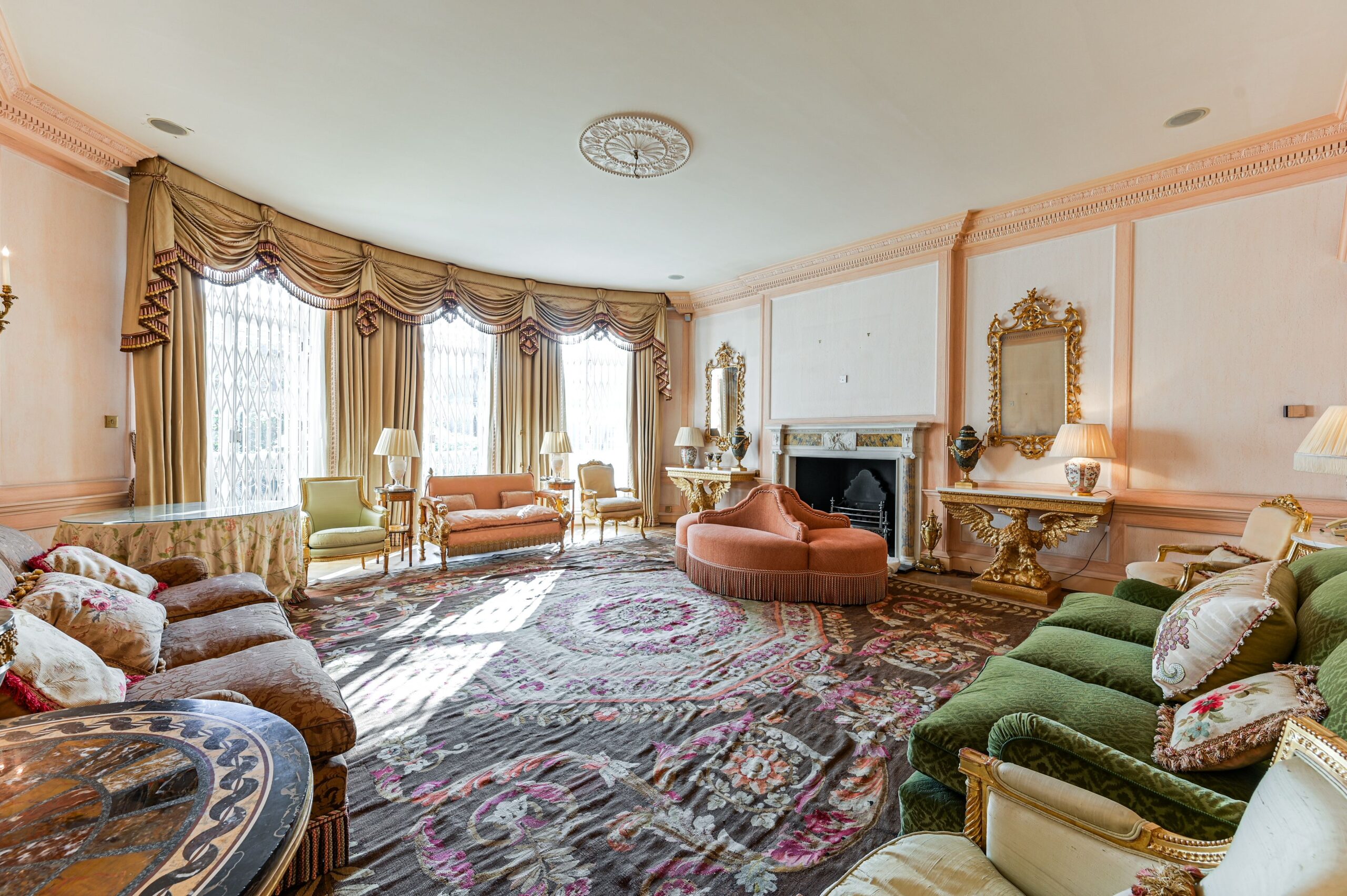 UPPER GROSVENOR STREET, Mayfair, W1K / Weekly Rent - Image 28