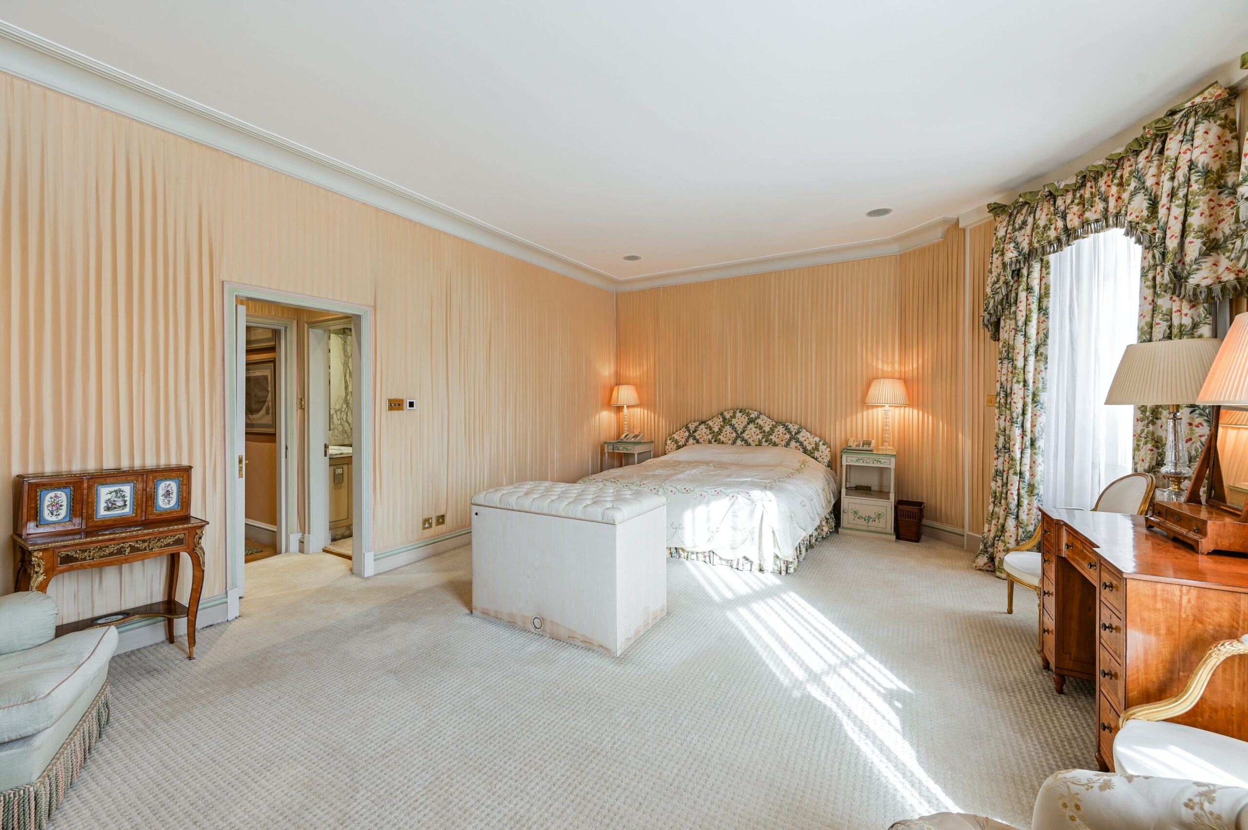 UPPER GROSVENOR STREET, Mayfair, W1K / Weekly Rent - Image 27