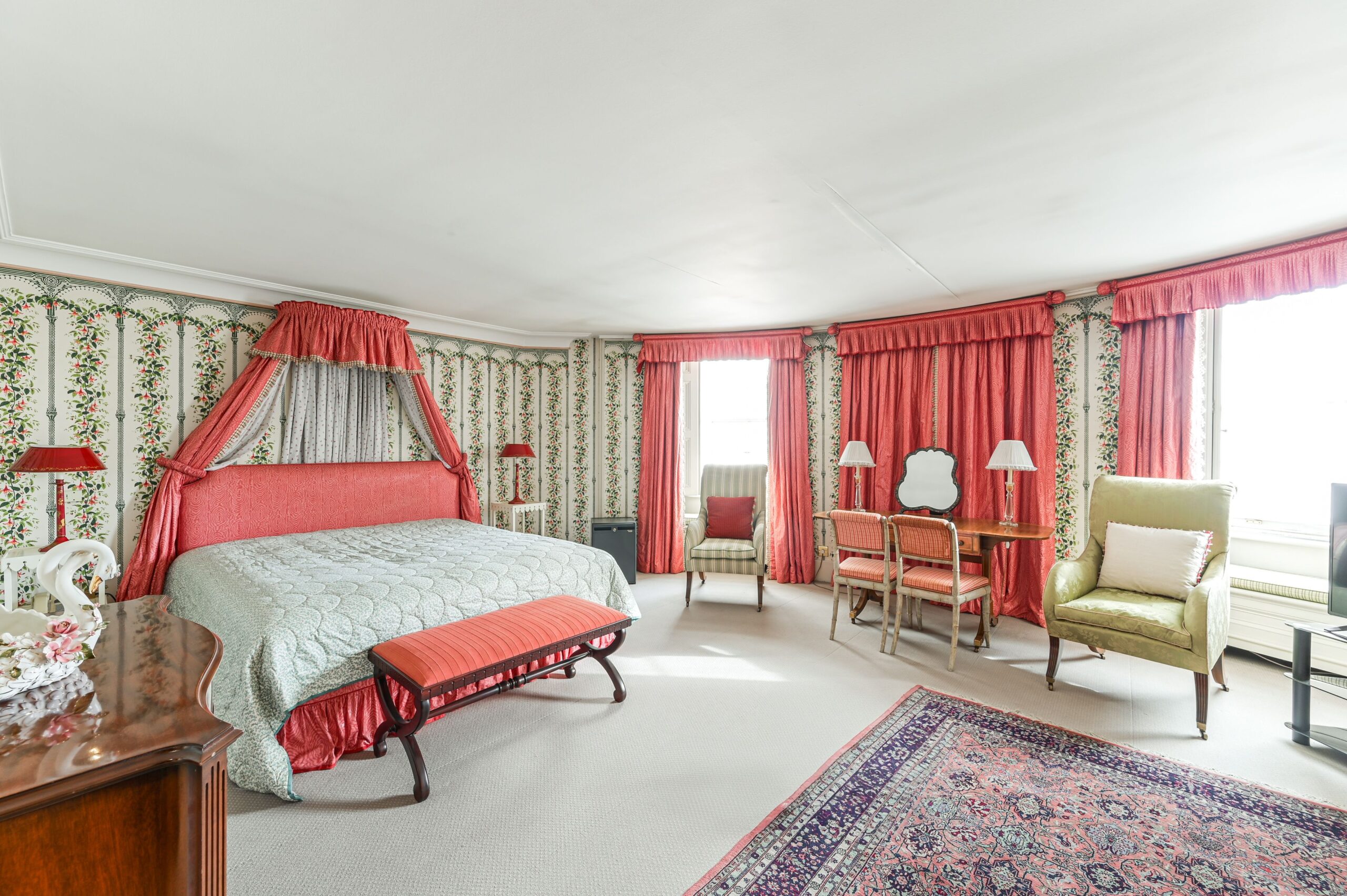 UPPER GROSVENOR STREET, Mayfair, W1K / Weekly Rent - Image 36